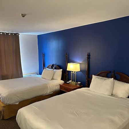 Econo Lodge City Centre Kingston Eksteriør billede