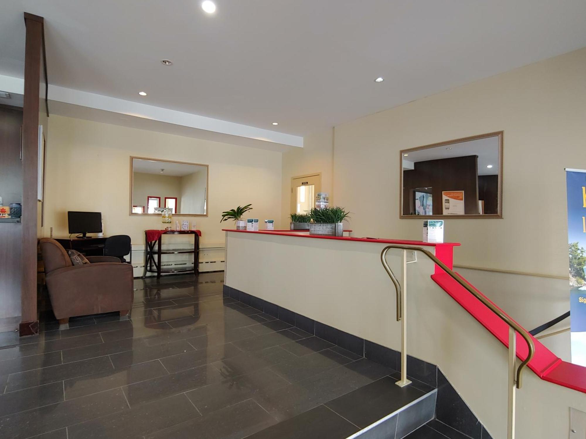 Econo Lodge City Centre Kingston Eksteriør billede