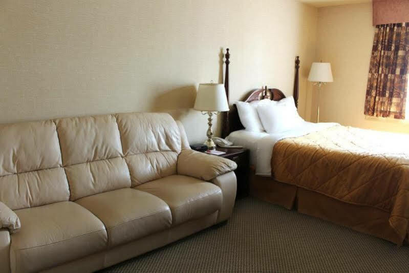 Econo Lodge City Centre Kingston Eksteriør billede
